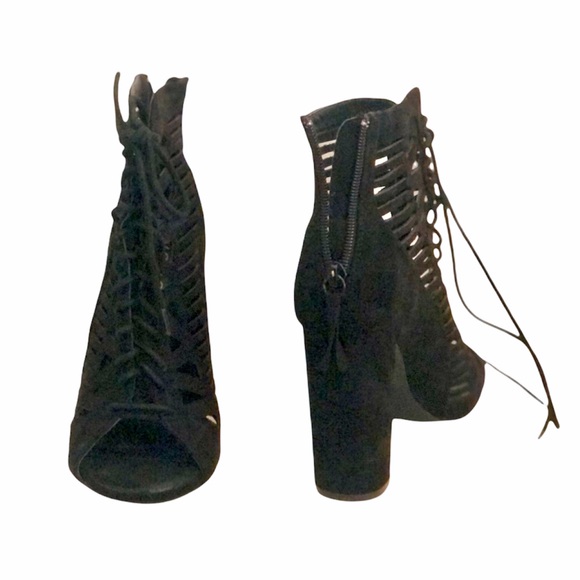 Black lace up sexy heels XOXO - Picture 4 of 6